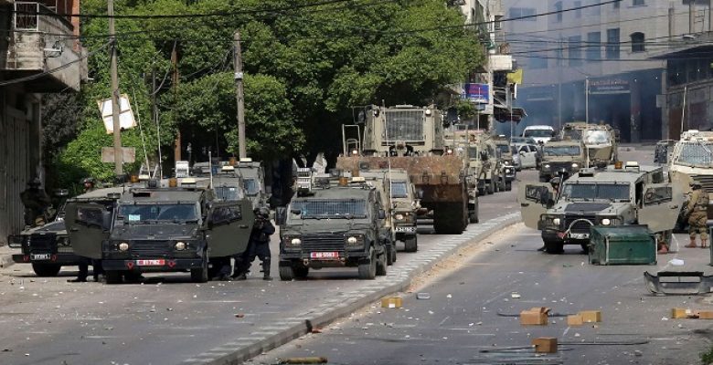 قوات الاحتلال تقتحم عدة بلدات بالضفة الغربية وتنفذ حملة اعتقالات ضد سكانها