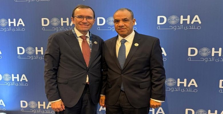 وزير الخارجية يبحث مع نظيره التركى آفاق تطوير العلاقات بين البلدين والأوضاع فى غزة