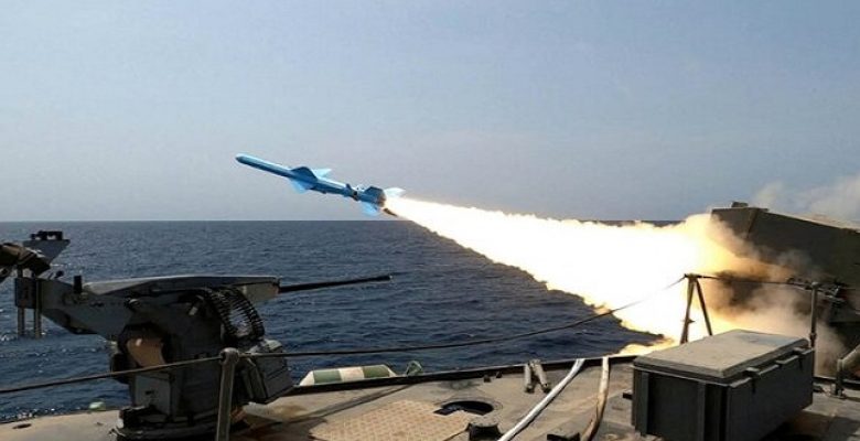 إيران تجرى تدريبات فى الخليج وتطلق صواريخ على أهداف وهمية