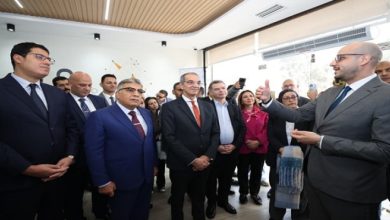 خلال زيارته لمحافظة الدقهلية .. وزير الاتصالات وتكنولوجيا المعلومات يزور شركة القمم (qTech) السعودية