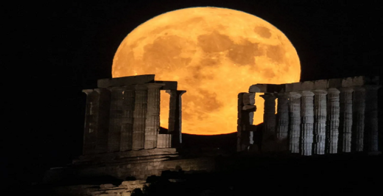 البدر العملاق يضىء البترا بدقة فلكية تكشف عبقرية الأنباط