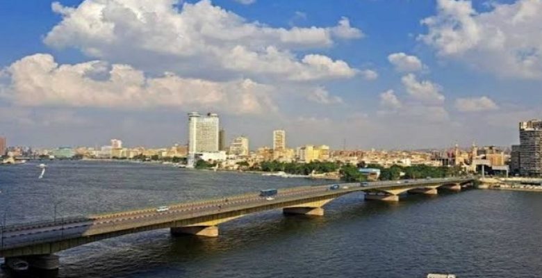 طقس الغد معتدل الحرارة على أغلب الأنحاء نهارا بارد ليلا والعظمى بالقاهرة 21