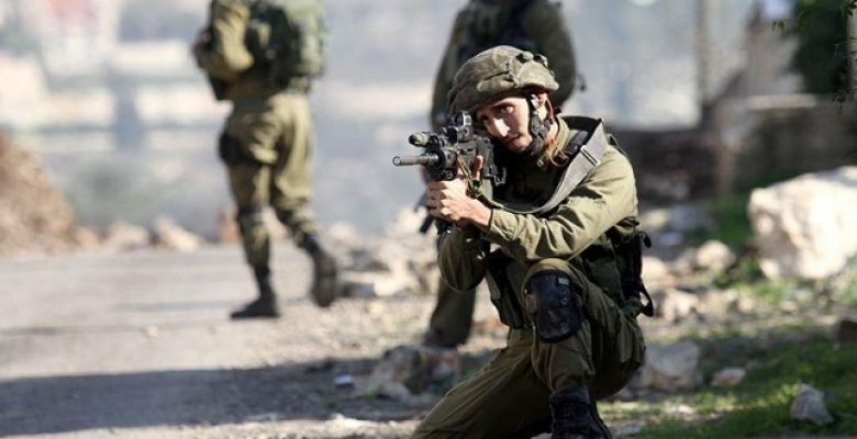 إصابة طفل فلسطينى برصاص الاحتلال فى مخيم قلنديا