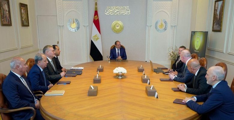 الرئيس السيسى يؤكد التزام الدولة بسداد كامل مستحقات الشركاء الأجانب فى قطاعى البترول والغاز